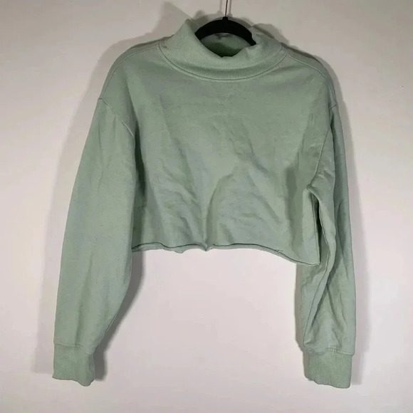 PacSun Sweaters - Pacsun Sweater Women’s Small Green Turtle Neck Cropped Long Sleeve Sweater